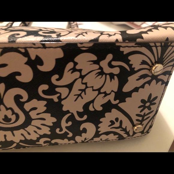 🌷Kate Spade 🌹 Dome Bag 🌸 - Picture 2 of 10